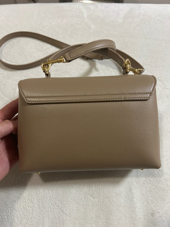 セリーヌ  （ブランドバッグ）の商品画像 - 査定依頼日：2025年4月23日 - 最高査定価格：180,000円