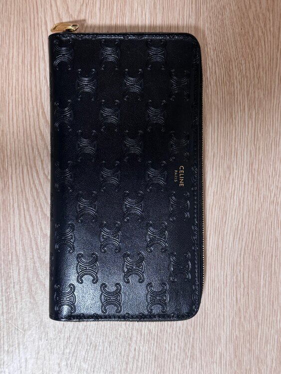 セリーヌ  （ブランドバッグ）の商品画像 - 査定依頼日：2024年12月27日 - 最高査定価格：20,000円