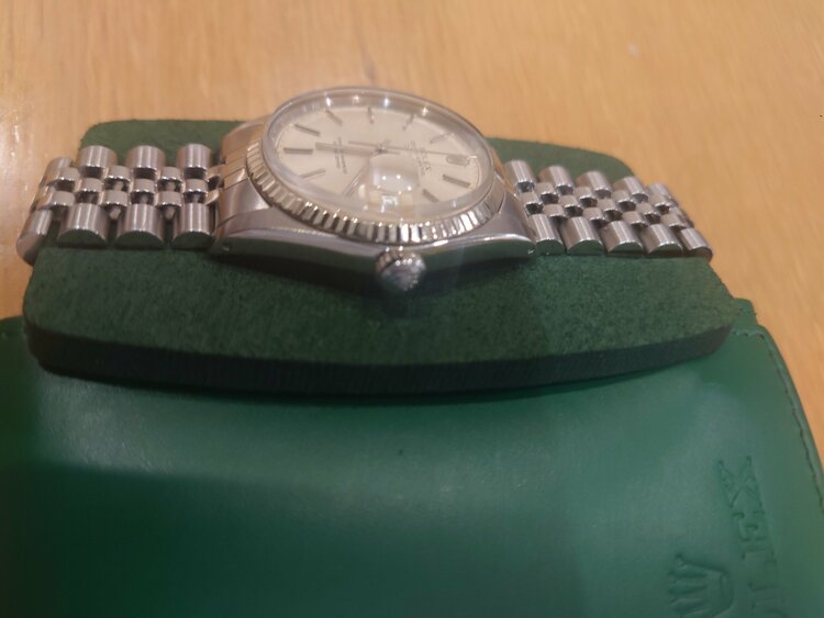 ロレックス パーペチュアルデイト ベゼル部分はホワイトゴールド。丸の内のロレックスサービスセンターでオーバーホール済。（高級時計）の商品画像 - 査定依頼日：2026年3月17日 - 最高査定価格：900,000円