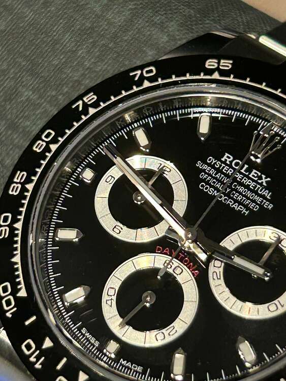 デイトナ（高級時計）の商品画像 - 査定依頼日：2025年2月18日 - 最高査定価格：3,700,000円
