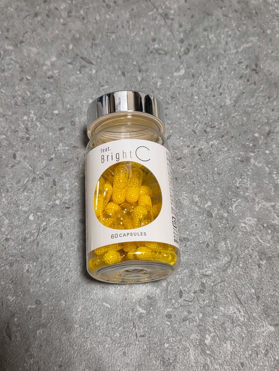 feat.Bright C（コスメ・美容・健康器具）の商品画像 - 査定依頼日：2025年8月30日 - 最高査定価格：2,200円