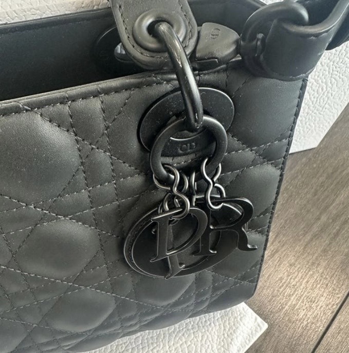 ディオール  （ブランドバッグ）の商品画像 - 査定依頼日：2026年1月30日 - 最高査定価格：400,000円