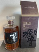 サントリー響21年箱付新品（お酒）の商品画像 - 査定依頼日：2026年5月19日 - 最高査定価格：137,000円