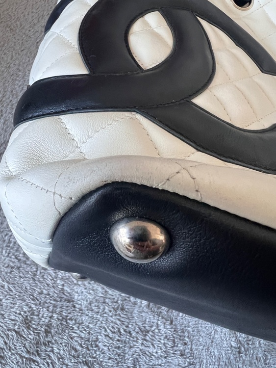 カンボン　白（ブランドバッグ）の商品画像 - 査定依頼日：2026年3月7日 - 最高査定価格：150,000円