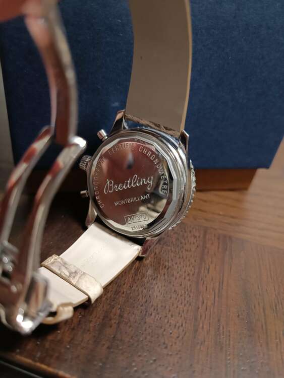 A417G-1NP モンブリラン38 JAPANEDITION（高級時計）の商品画像 - 査定依頼日：2025年4月7日 - 最高査定価格：460,000円