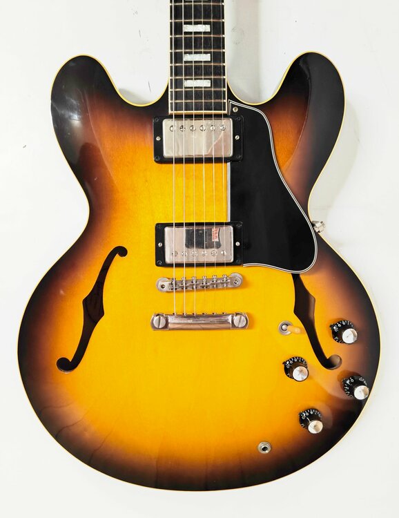 GIBSON CUSTOM SHOP 1963 ES-335 Reissu（ピアノ・楽器・PA機材）の商品画像 - 査定依頼日：2026年5月10日 - 最高査定価格：320,000円