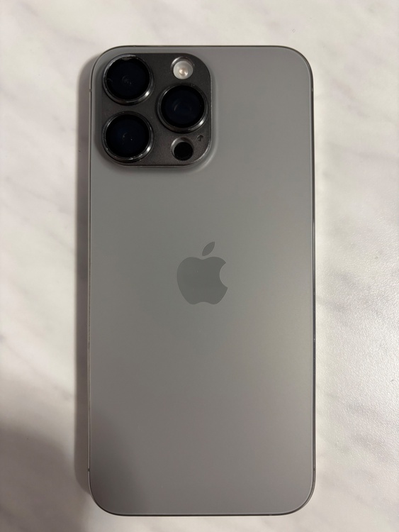 iPhone 15 Pro Max（スマホ）の商品画像 - 査定依頼日：2026年9月27日 - 最高査定価格：112,500円