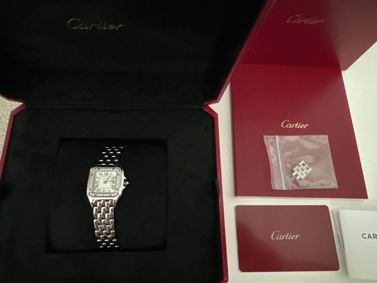 PANTHERE（高級時計）の商品画像 - 査定依頼日：2025年11月26日 - 最高査定価格：1,000,000円