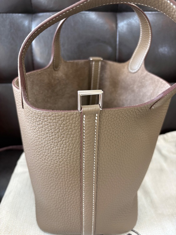 新品/エルメスK刻印ピコタンPM/エトゥープ/シルバー金具（ブランドバッグ）の商品画像 - 査定依頼日：2025年7月1日 - 最高査定価格：620,000円