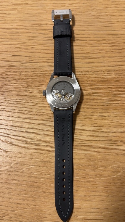 バチスカーフ38mmメテオグレー（高級時計）の商品画像 - 査定依頼日：2026年2月7日 - 最高査定価格：900,000円