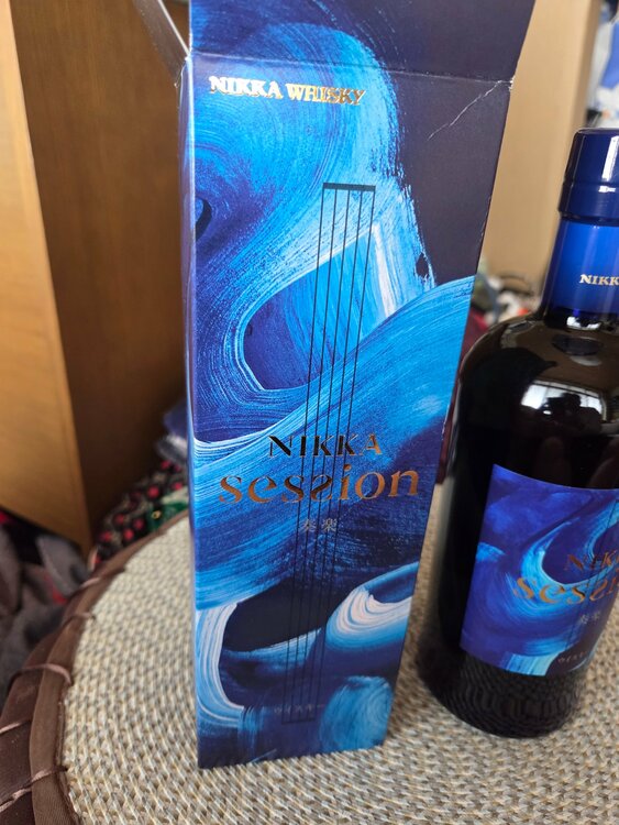 ニッカセッション（お酒）の商品画像 - 査定依頼日：2026年4月13日 - 最高査定価格：1,700円
