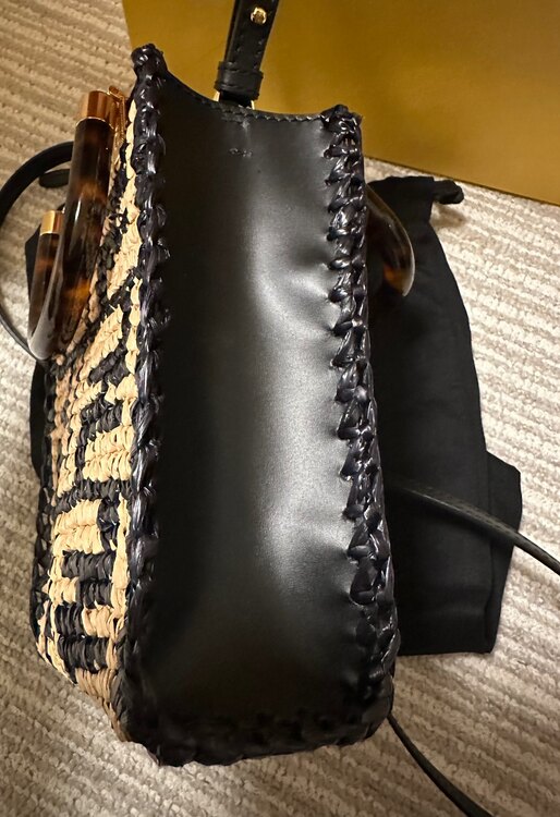 ショッパーバッグ（ブランドバッグ）の商品画像 - 査定依頼日：2025年5月2日 - 最高査定価格：90,000円