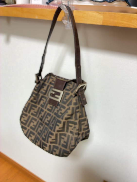 FENDI ワンショルダー（ブランドバッグ）の商品画像 - 査定依頼日：2025年12月2日 - 最高査定価格：90,000円
