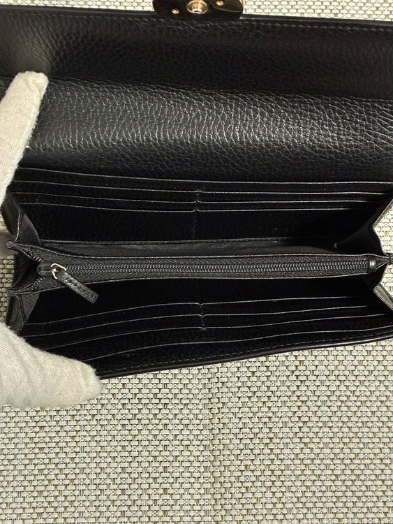 グッチインターロッキングG長財布（ブランド財布・小物）の商品画像 - 査定依頼日：2025年9月30日 - 最高査定価格：8,000円