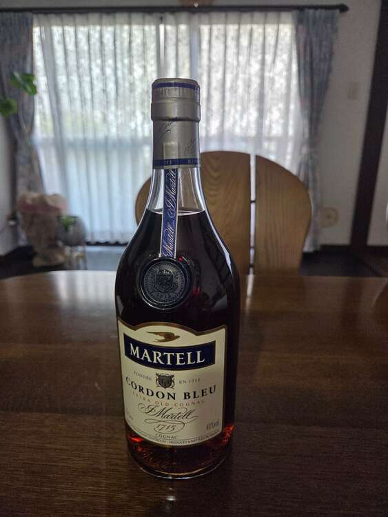 マーテルコルドンブルー（お酒）の商品画像 - 査定依頼日：2025年5月22日 - 最高査定価格：9,000円