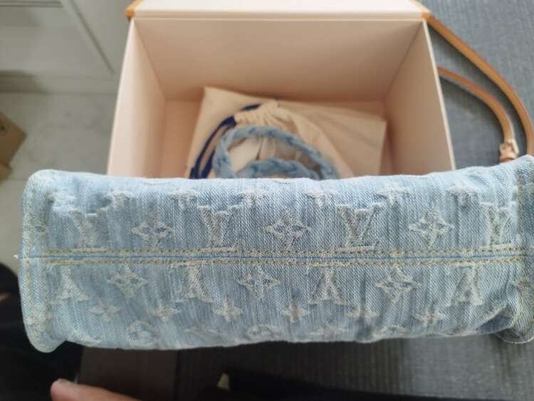 ルイヴィトン モノグラム （ブランドバッグ）の商品画像 - 査定依頼日：2025年5月22日 - 最高査定価格：300,000円