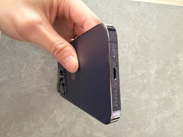 iPhone 14 Pro 512GB Softbank（スマホ）の商品画像 - 査定依頼日：2026年1月21日 - 最高査定価格：76,000円