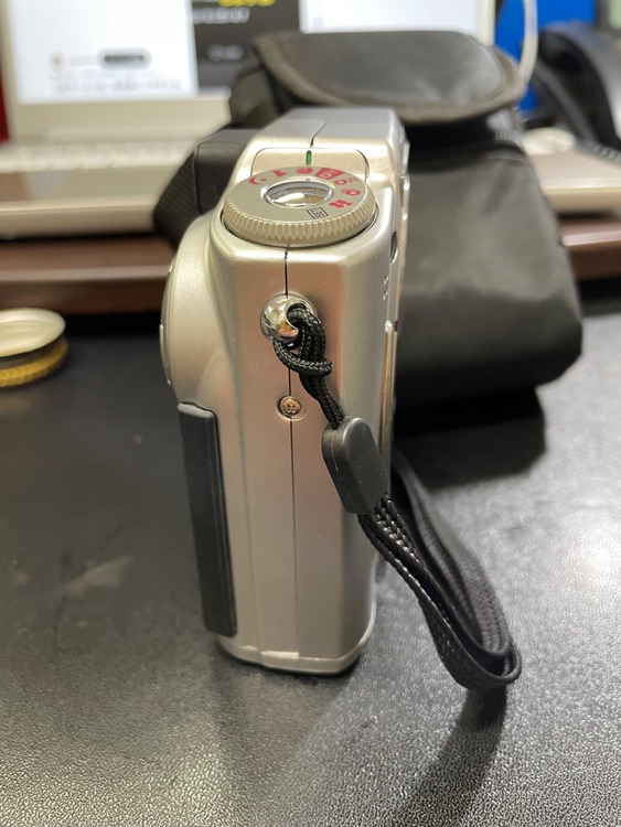 finepix4700z（カメラ）の商品画像 - 査定依頼日：2026年5月16日 - 最高査定価格：2,500円