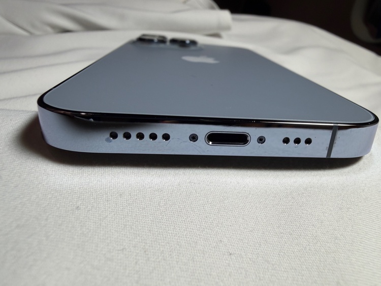 iPhone 13 Pro 512GB SIMフリー（スマホ）の商品画像 - 査定依頼日：2026年4月12日 - 最高査定価格：45,000円