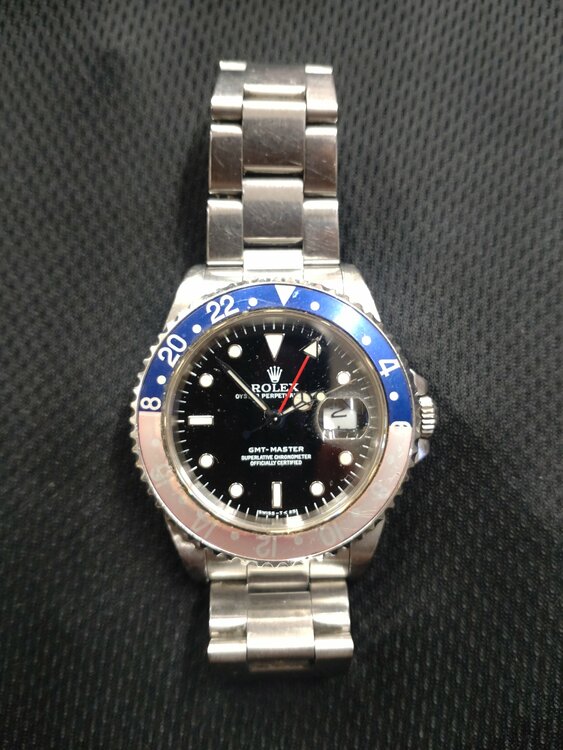 ロレックス GMTマスター 16700（高級時計）の商品画像 - 査定依頼日：2026年2月7日 - 最高査定価格：1,850,000円