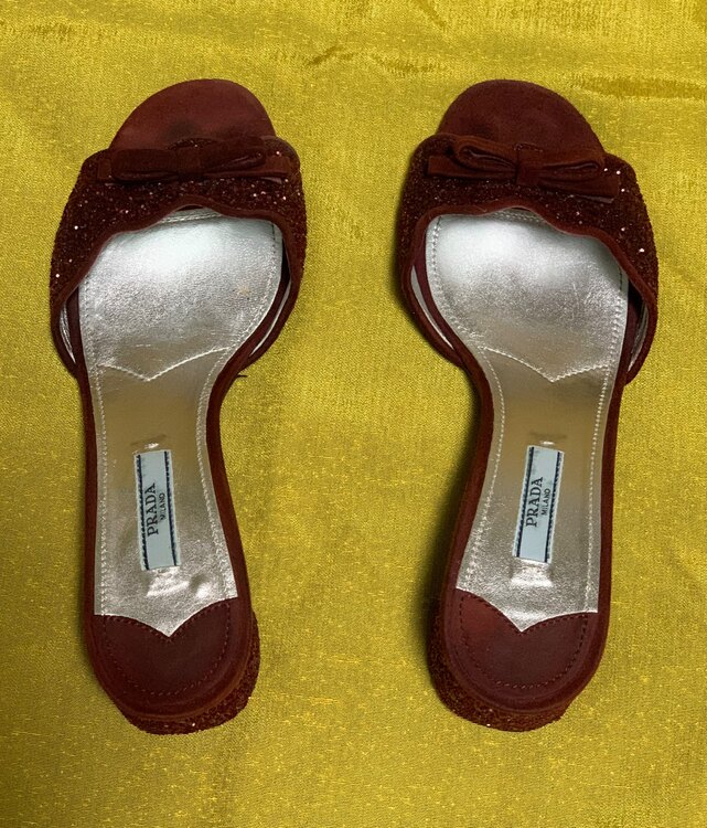 リボン・グリッターサンダル（古着・ファッション）の商品画像 - 査定依頼日：2025年2月24日 - 最高査定価格：5,000円