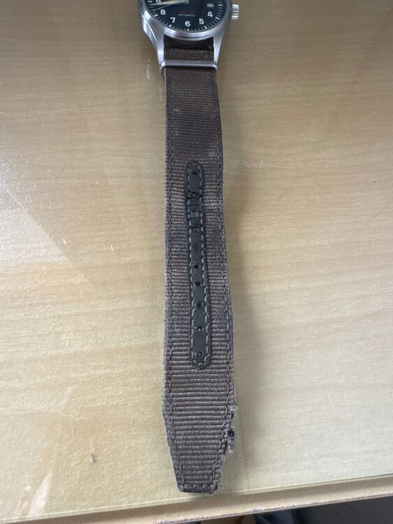 IWC パイロットウォッチ IW326801（高級時計）の商品画像 - 査定依頼日：2025年4月28日 - 最高査定価格：500,000円