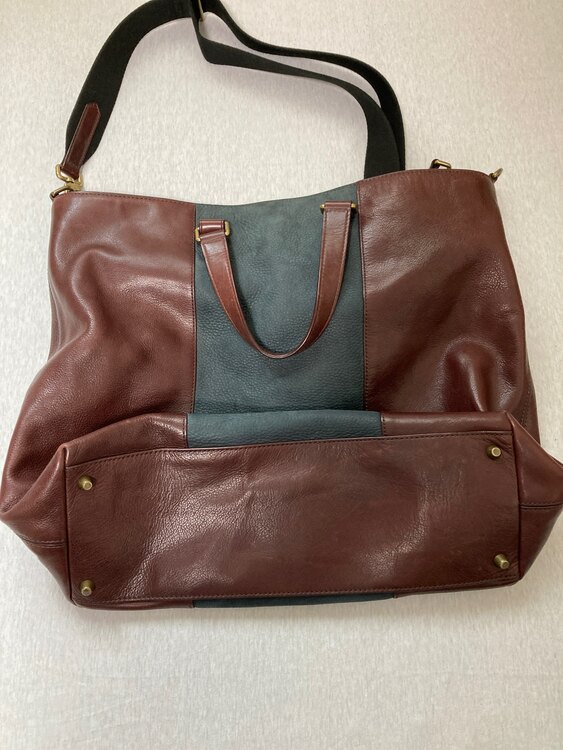 その他 コーチ （ブランドバッグ）の商品画像 - 査定依頼日：2025年3月31日 - 最高査定価格：3,000円