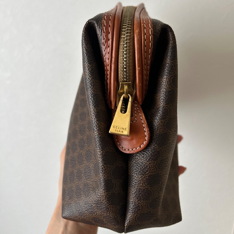 セリーヌ  （ブランドバッグ）の商品画像 - 査定依頼日：2026年4月15日 - 最高査定価格：20,000円