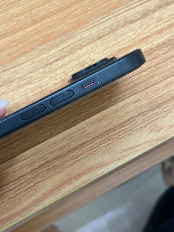 iPhone iPhone 15 512GB docomo（スマホ）の商品画像 - 査定依頼日：2026年9月17日 - 最高査定価格：72,000円