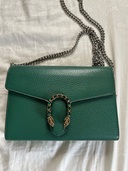 ブルガリバッグ  （ブランドバッグ）の商品画像 - 査定依頼日：2025年7月14日 - 最高査定価格：52,000円