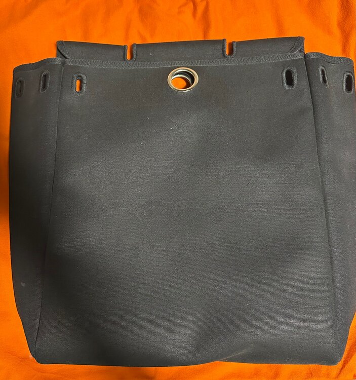 エルメス エールバッグ （ブランドバッグ）の商品画像 - 査定依頼日：2025年5月18日 - 最高査定価格：130,000円