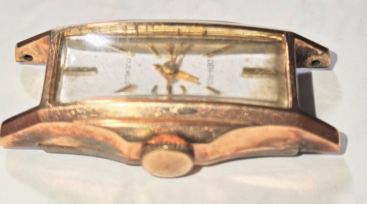 DEN-RO 手巻き腕時計17石 18K-750金無垢ケース稼働品（高級時計）の商品画像 - 査定依頼日：2026年4月24日 - 最高査定価格：100,000円