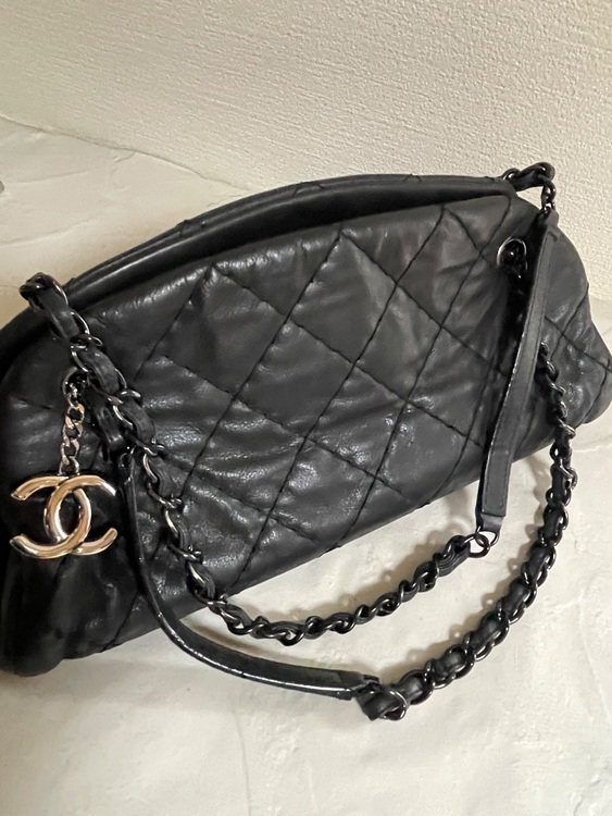 マドモアゼル　カーフショルダー　ブラック（ブランドバッグ）の商品画像 - 査定依頼日：2025年10月25日 - 最高査定価格：150,000円