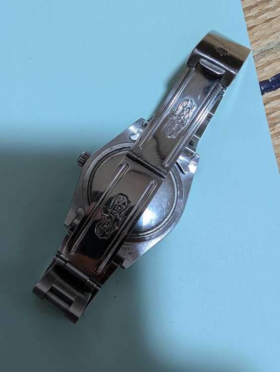 ロレックス その他 669（高級時計）の商品画像 - 査定依頼日：2025年5月3日 - 最高査定価格：350,000円