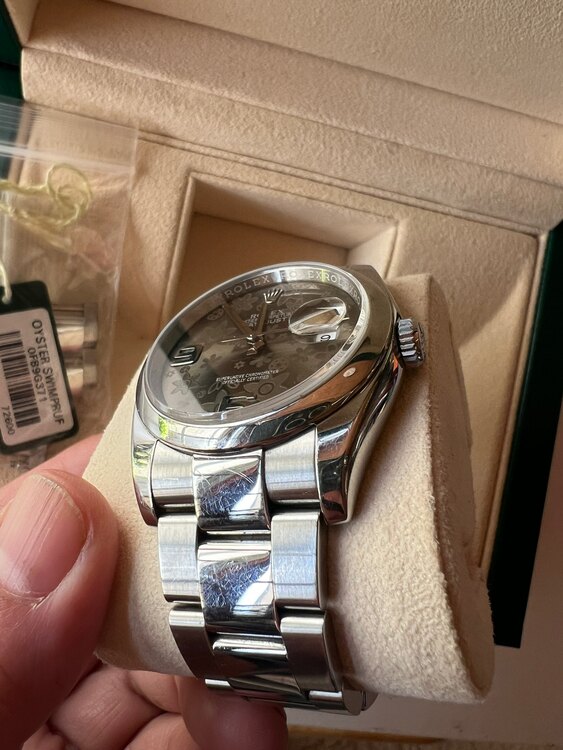 ロレックス デイトジャスト 116200ブラウンフラワー（高級時計）の商品画像 - 査定依頼日：2025年2月21日 - 最高査定価格：1,000,000円