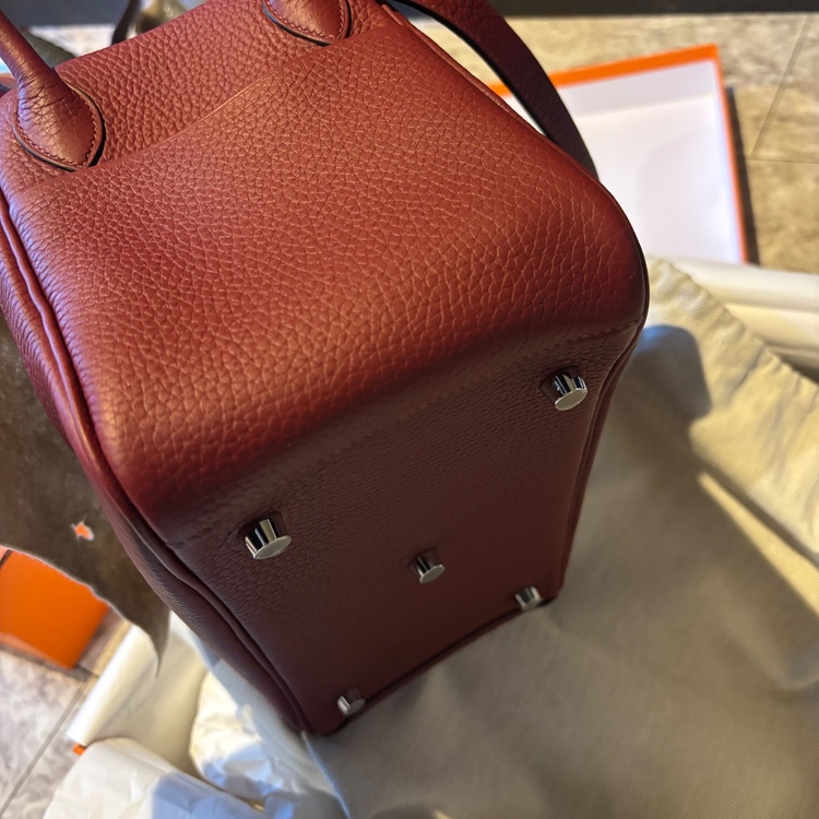 リンディ26 ルージュアッシュ（ブランドバッグ）の商品画像 - 査定依頼日：2026年3月17日 - 最高査定価格：1,100,000円