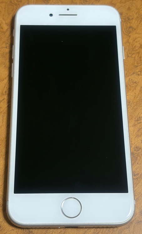 iPhone8 64GB（スマホ）の商品画像 - 査定依頼日：2026年2月15日 - 最高査定価格：4,000円