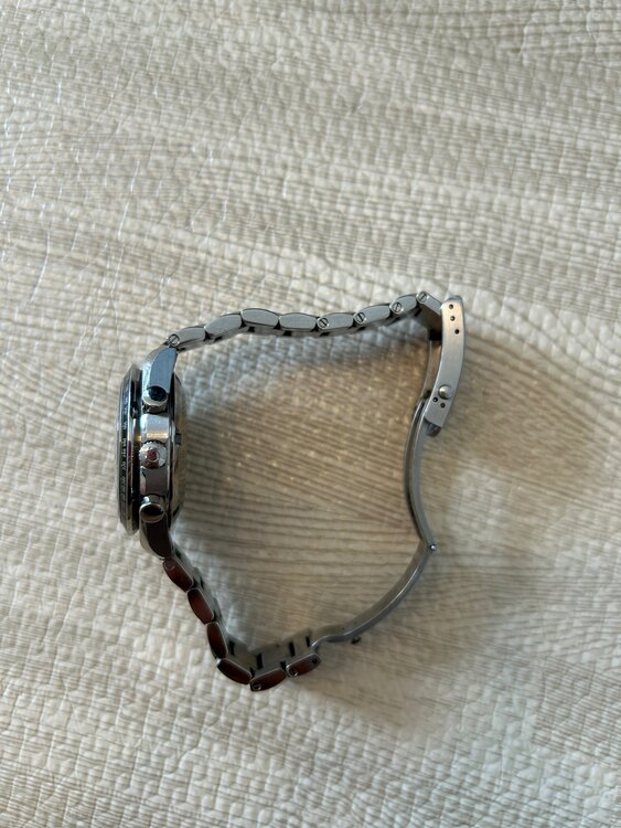 オメガ スピードマスター 326.30.40.50.04.001（高級時計）の商品画像 - 査定依頼日：2025年5月24日 - 最高査定価格：400,000円