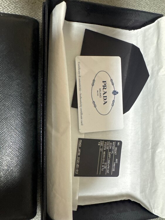 プラダ  （ブランドバッグ）の商品画像 - 査定依頼日：2025年5月7日 - 最高査定価格：5,000円