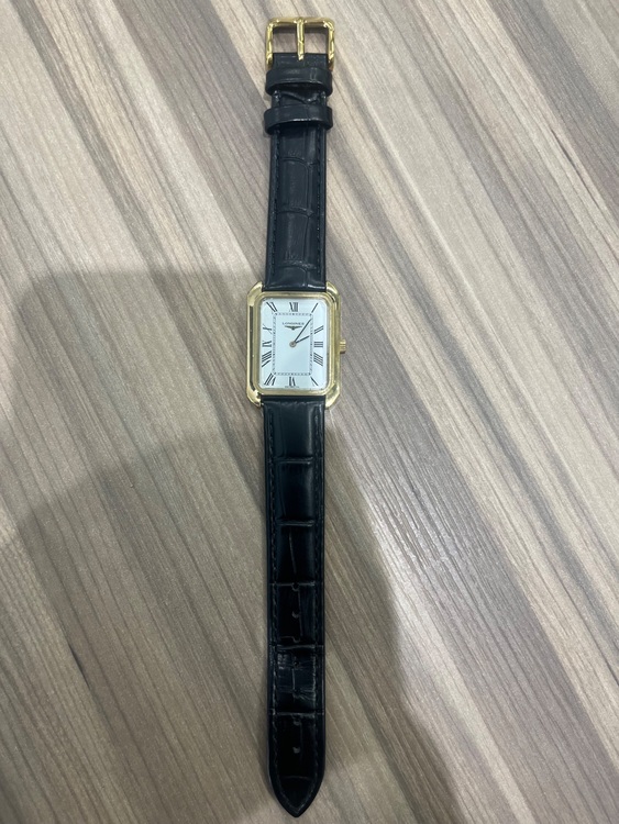 手巻きスクエア時計（高級時計）の商品画像 - 査定依頼日：2025年10月27日 - 最高査定価格：13,000円