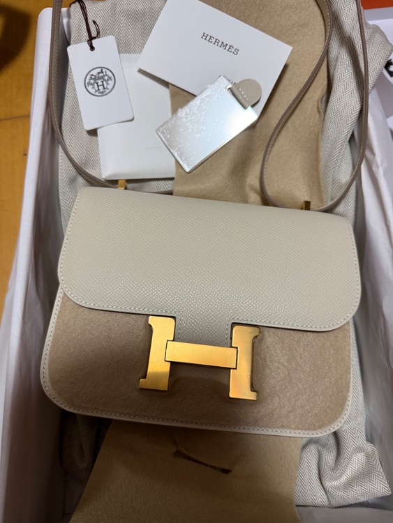 コンスタンスミニ（ブランドバッグ）の商品画像 - 査定依頼日：2025年11月21日 - 最高査定価格：1,470,000円