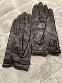 皮の手袋（古着・ファッション）の商品画像 - 査定依頼日：2025年11月6日 - 最高査定価格：20,000円