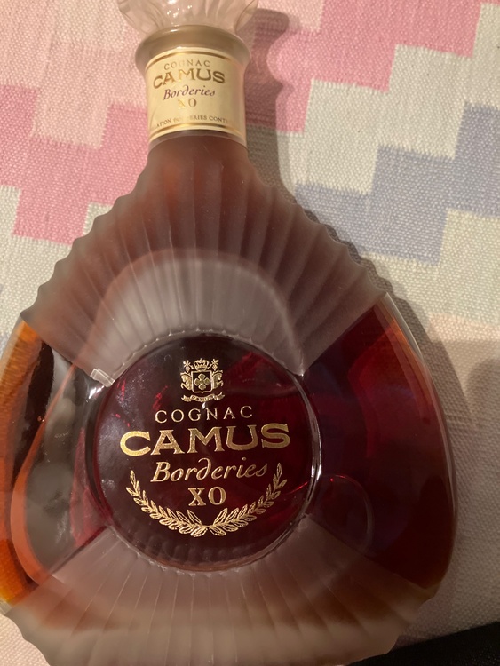 ブランデー カミュ （お酒）の商品画像 - 査定依頼日：2026年5月4日 - 最高査定価格：6,000円