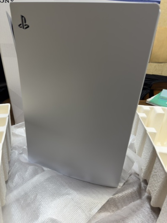 PS5 CFI-1000A01（ゲーム機本体・ゲームソフト）の商品画像 - 査定依頼日：2025年8月26日 - 最高査定価格：35,000円