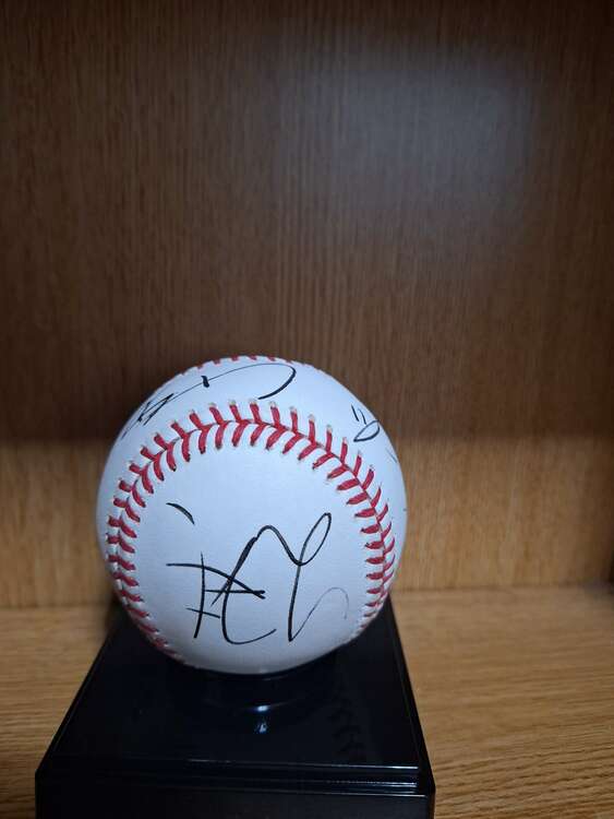 大谷、ヌートバー、ダルビッシュのサインボール（その他のスポーツ用品）の商品画像 - 査定依頼日：2025年4月11日 - 最高査定価格：110,000円