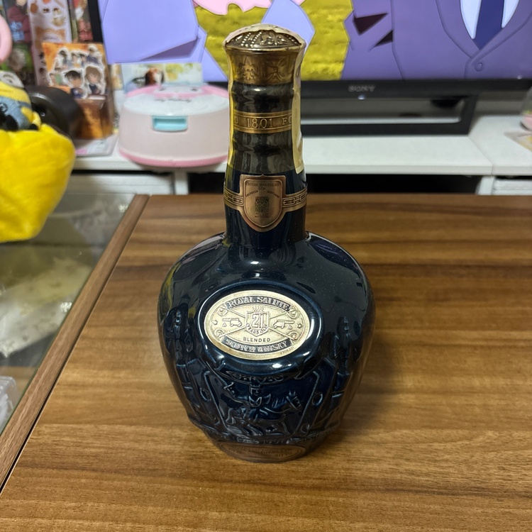 Royal Salute 21年 スコッチウイスキー 陶器ボトル（お酒）の商品画像 - 査定依頼日：2026年6月1日 - 最高査定価格：6,000円