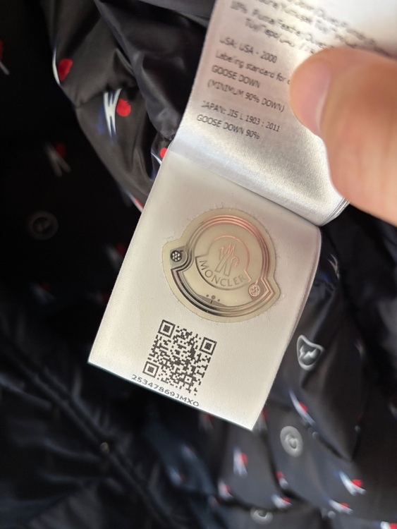 ダウン　フラグメント　ジーニアス　フジワラヒロシ（古着・ファッション）の商品画像 - 査定依頼日：2025年11月9日 - 最高査定価格：20,000円