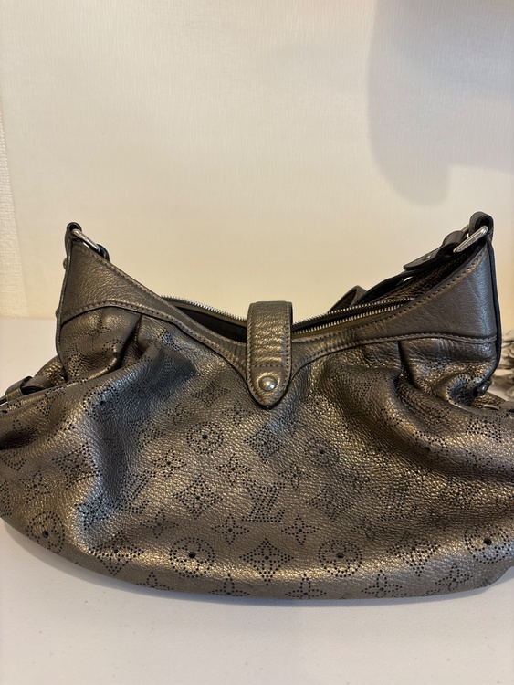 マヒナ　ショルダーバック（ブランドバッグ）の商品画像 - 査定依頼日：2026年3月16日 - 最高査定価格：110,000円