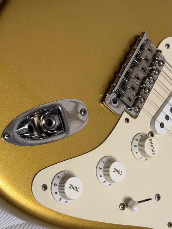 American Original 50s Stratocaster（ピアノ・楽器・PA機材）の商品画像 - 査定依頼日：2026年9月14日 - 最高査定価格：170,000円