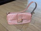 ハンドバッグ（ブランドバッグ）の商品画像 - 査定依頼日：2024年9月11日 - 最高査定価格：45,000円